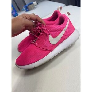 Nike Roshe One Sneakers Pink White Athletic Running Shoes Womens